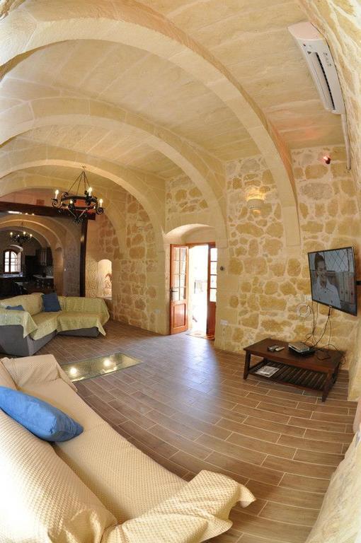 Mikiel U Rosa Holiday Farmhouse With Large Private Pool Zebbug  외부 사진